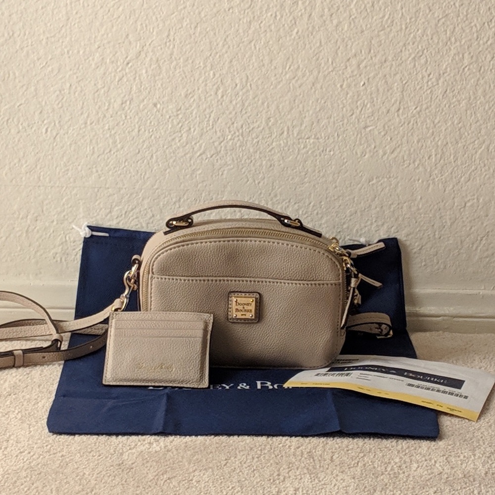 Dooney & Bourke Belvedere Ambler